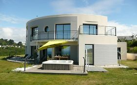 Holiday Home Telgruc-sur-Mer - BRE06254-F